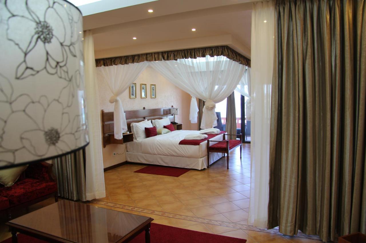 Humula Beach Resort Vila Praia Do Bilene Exteriör bild